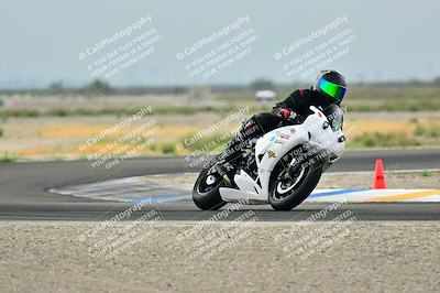 media/Apr-18-2025-TrackDaz (Fri) [[45f5874c44]]/C Group/Session 1 (Turn 7)/